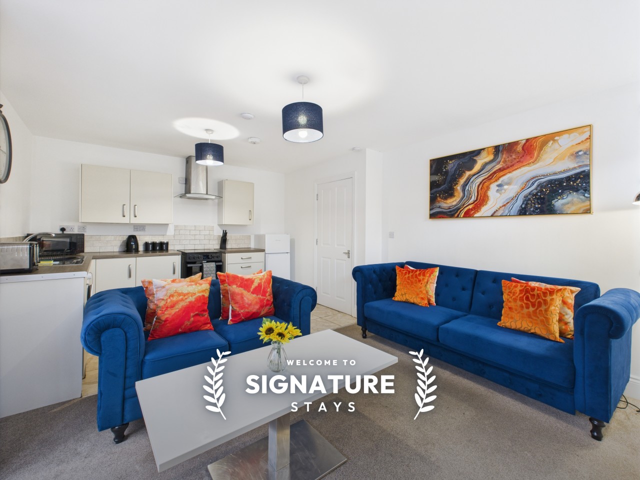 15 Saxon Way serviced apartment - Wychbold - VivreStays