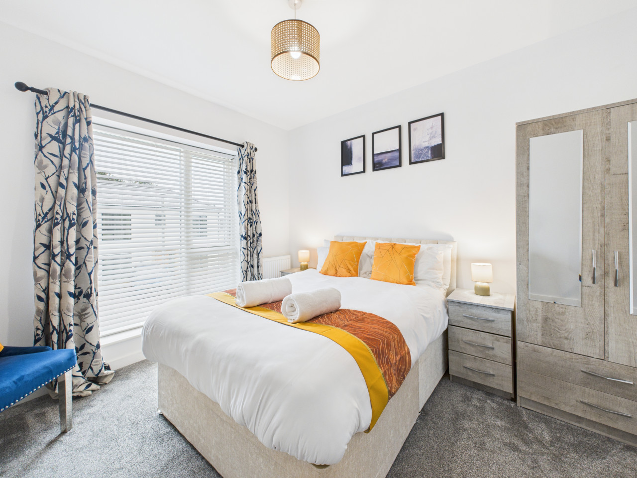 Harvey’s Yard | Modern Coastal Stay | Beach & Parking