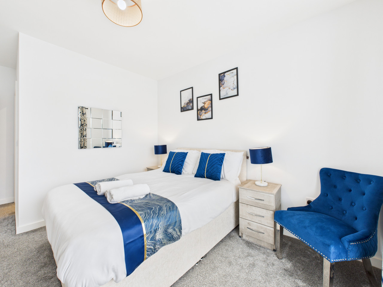 Harvey’s Yard | New | Luxury Stay | Walk to Beach