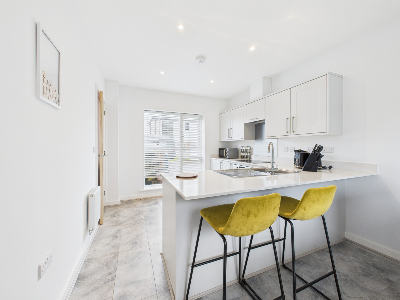 Harvey’s Yard | New | Luxury Stay | Walk to Beach