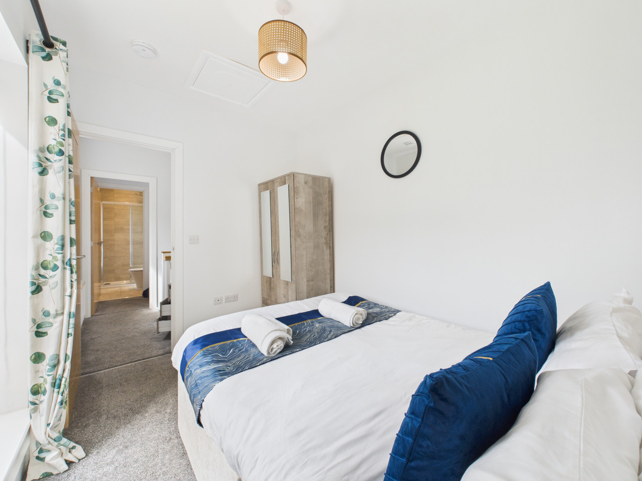 Harvey’s Yard | New | Luxury Stay | Walk to Beach