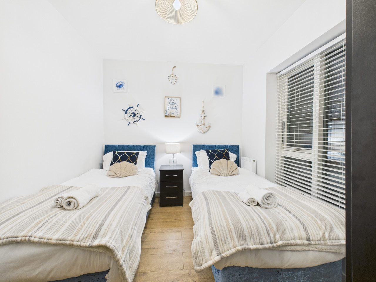 Harvey's Yard | Luxury Home | Beach & Parking