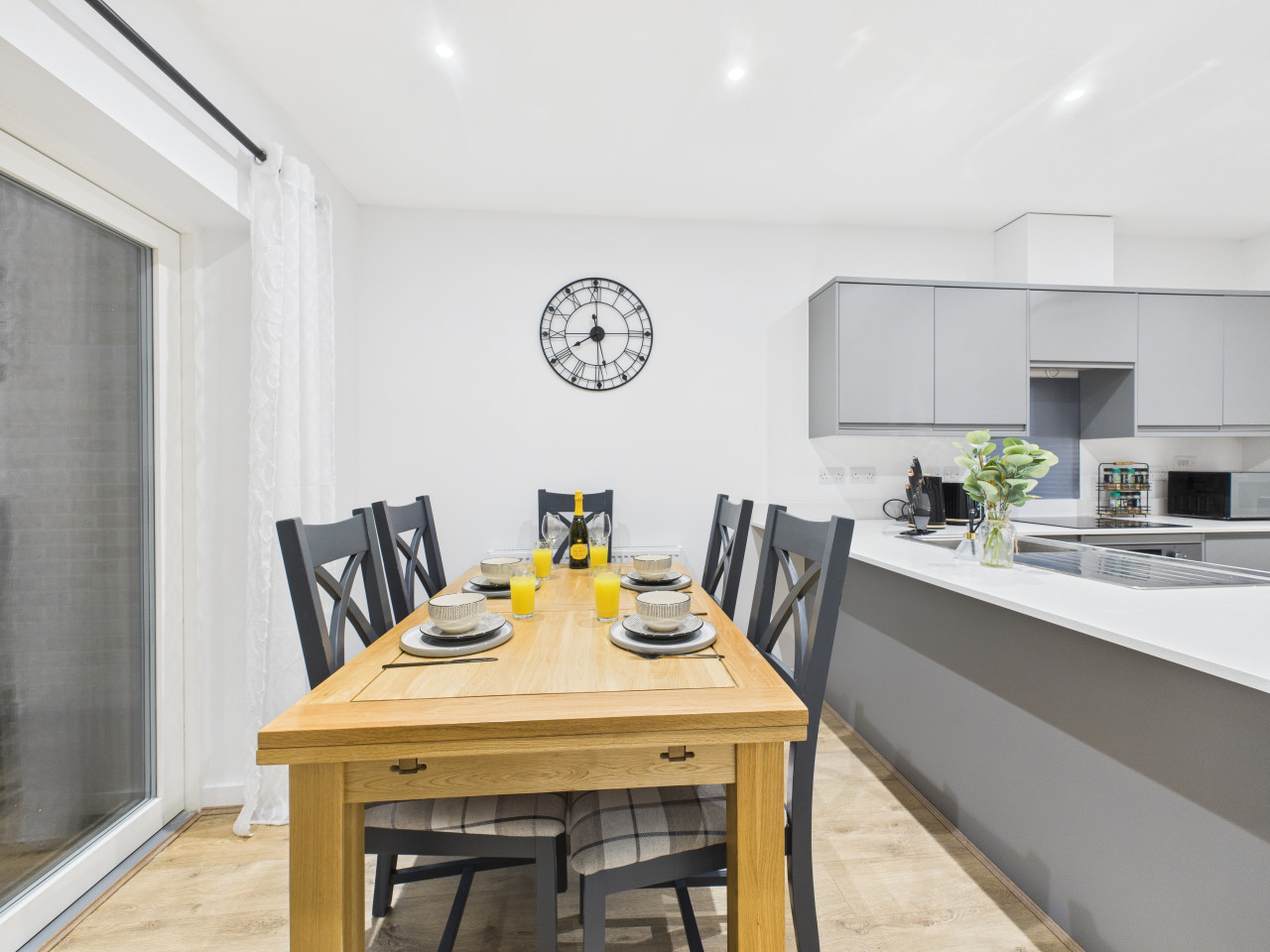 Harvey's Yard | Luxury Home | Beach & Parking