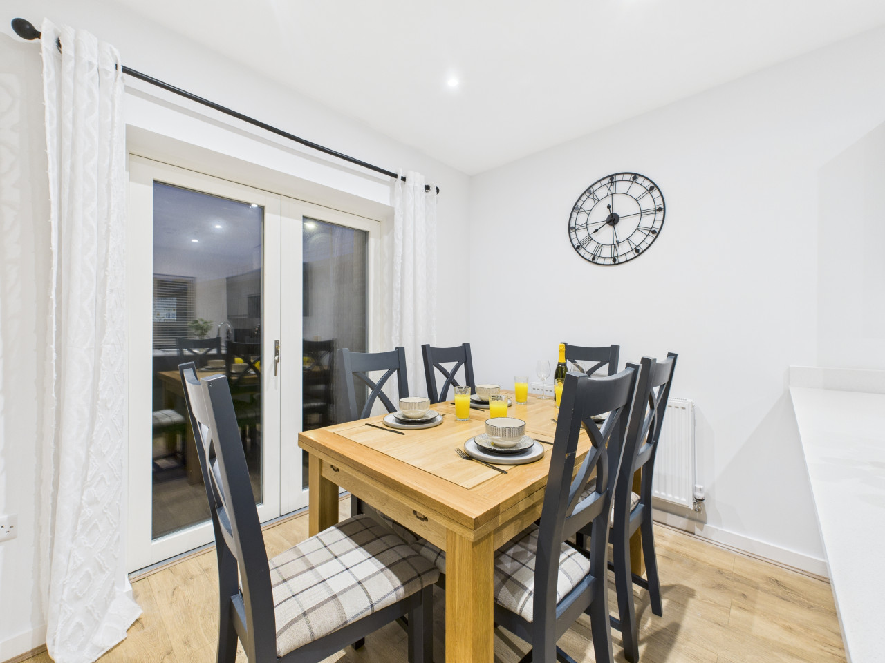 Harvey's Yard | Luxury Home | Beach & Parking