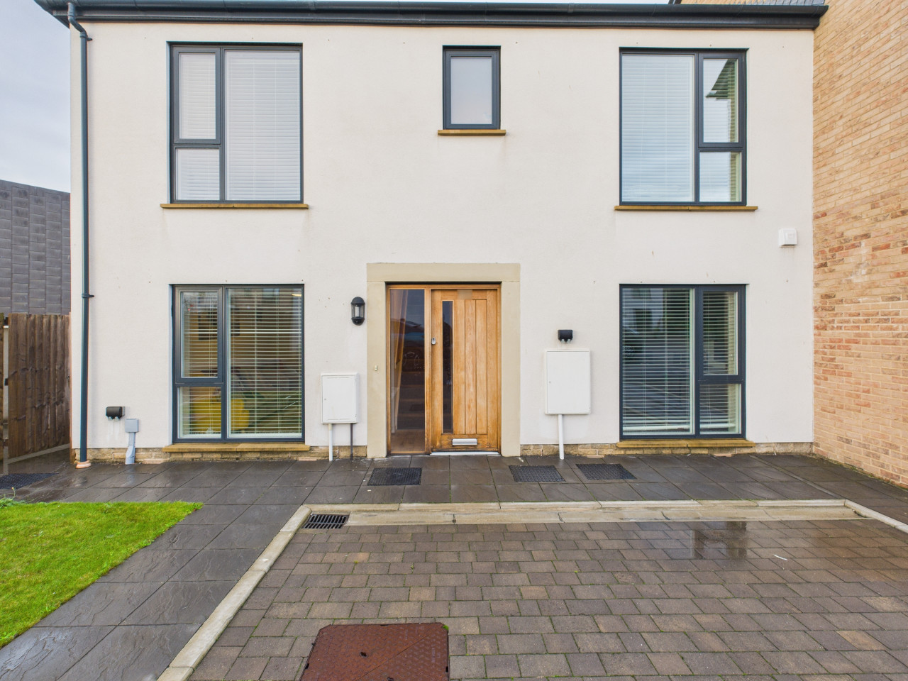 Harvey's Yard | Luxury Home | Beach & Parking