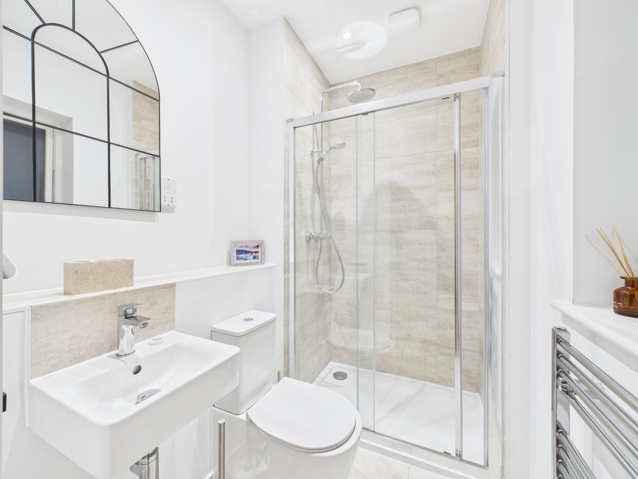 Harvey's Yard | Luxury Home | Beach & Parking