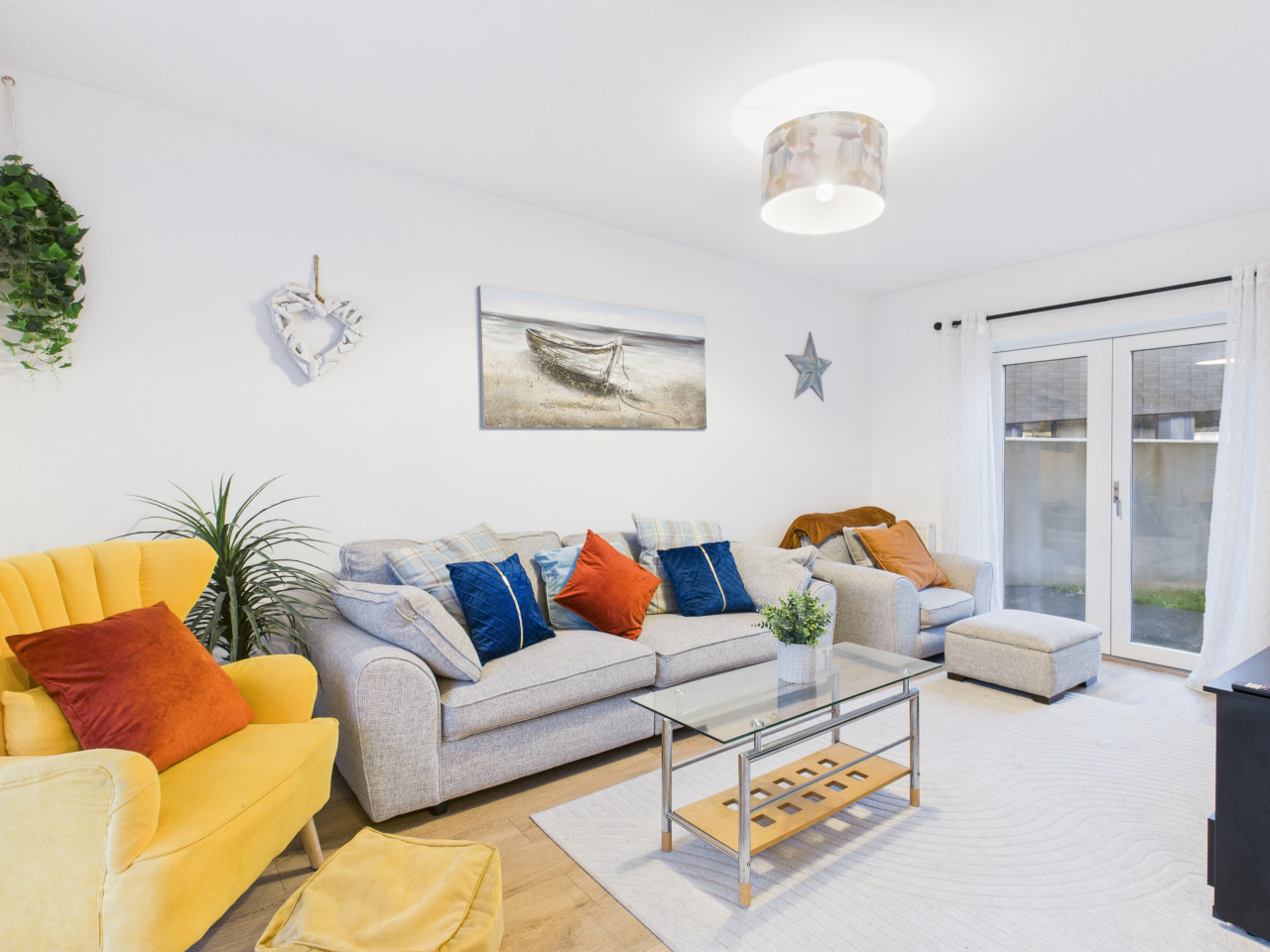 Harvey's Yard | Luxury Home | Beach & Parking