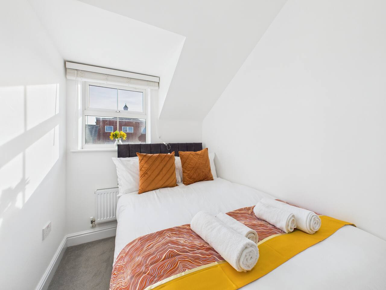 New | Brookbank Place | Central | Free Parking