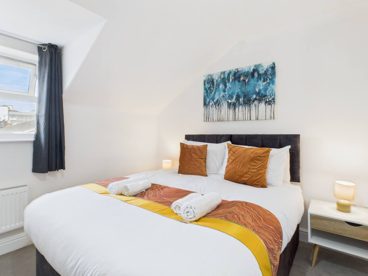 New | Brookbank Place | Central | Free Parking