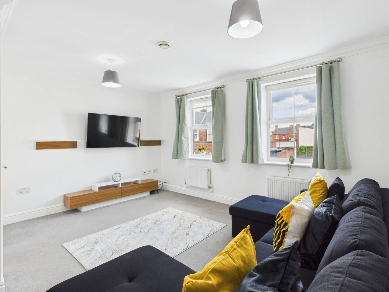 New | Brookbank Place | Central | Free Parking