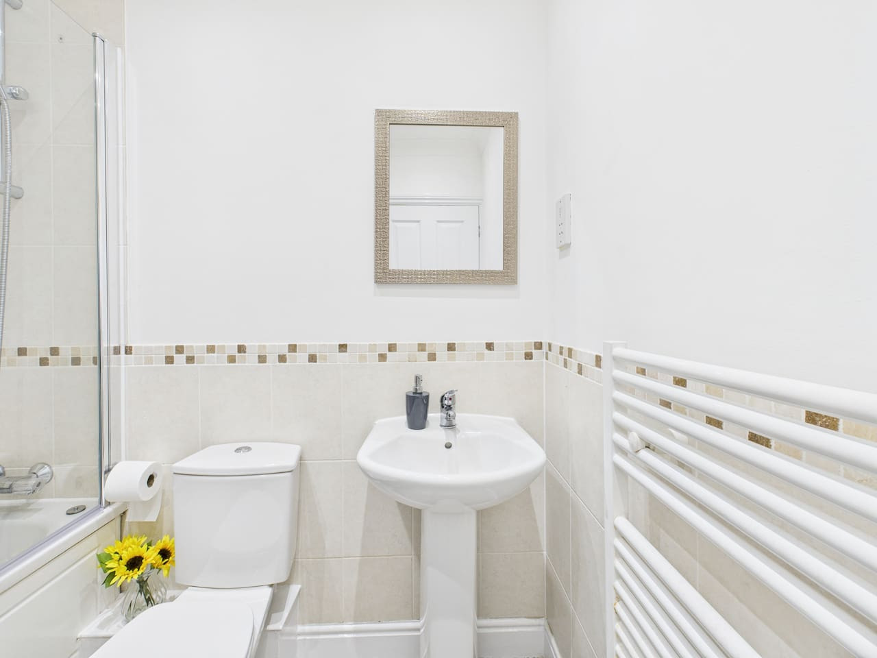 New | Brookbank Place | Central | Free Parking