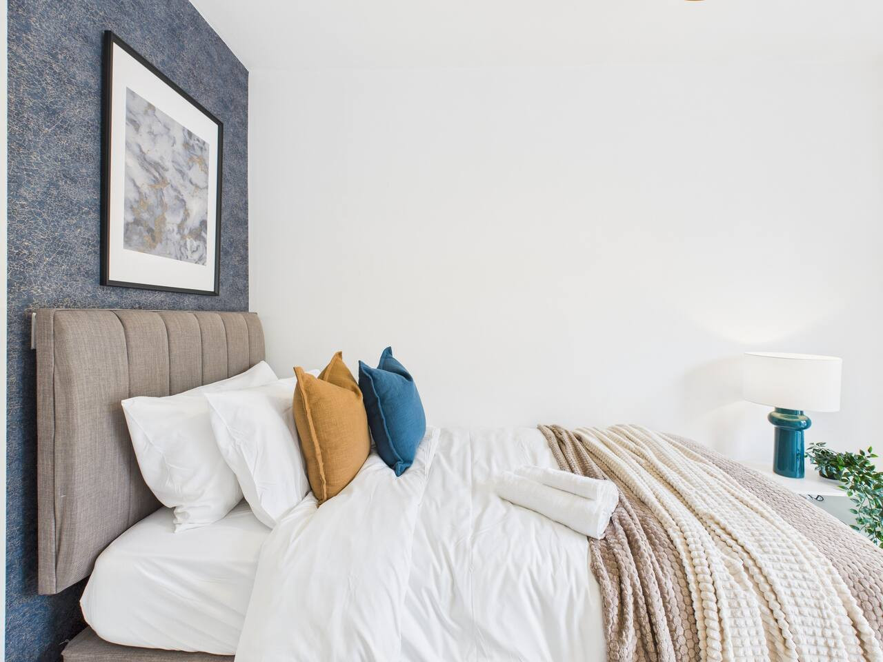 *New* | No1 Saxon Way | Gym | Pool & Spa