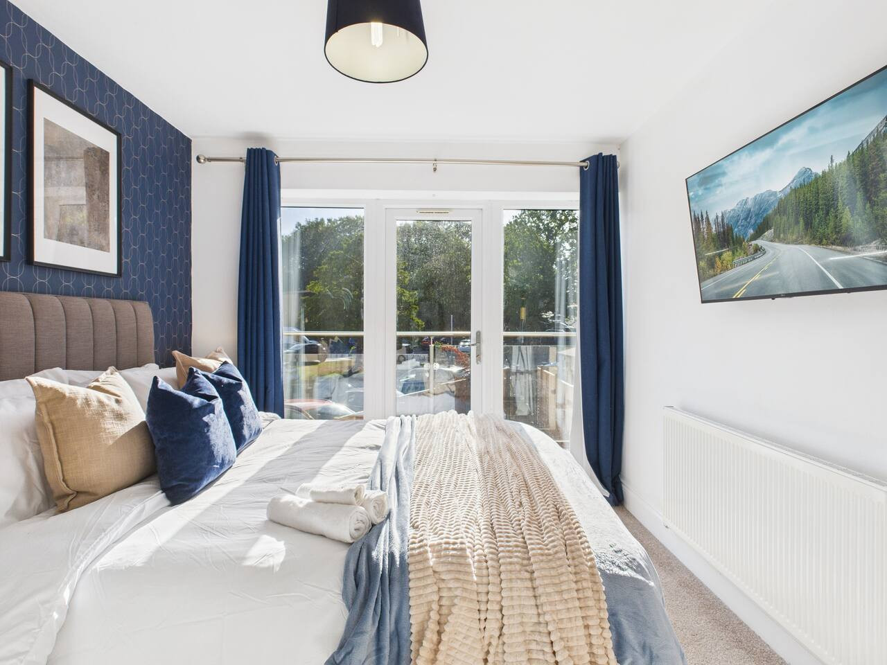 *New* | No1 Saxon Way | Gym | Pool & Spa