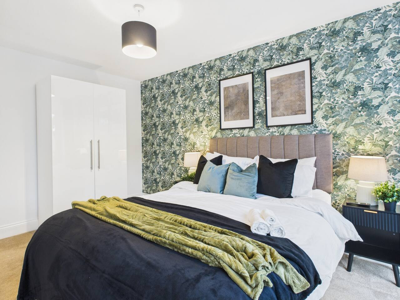 *New* | No5 Saxon Way | Gym | Pool & Spa