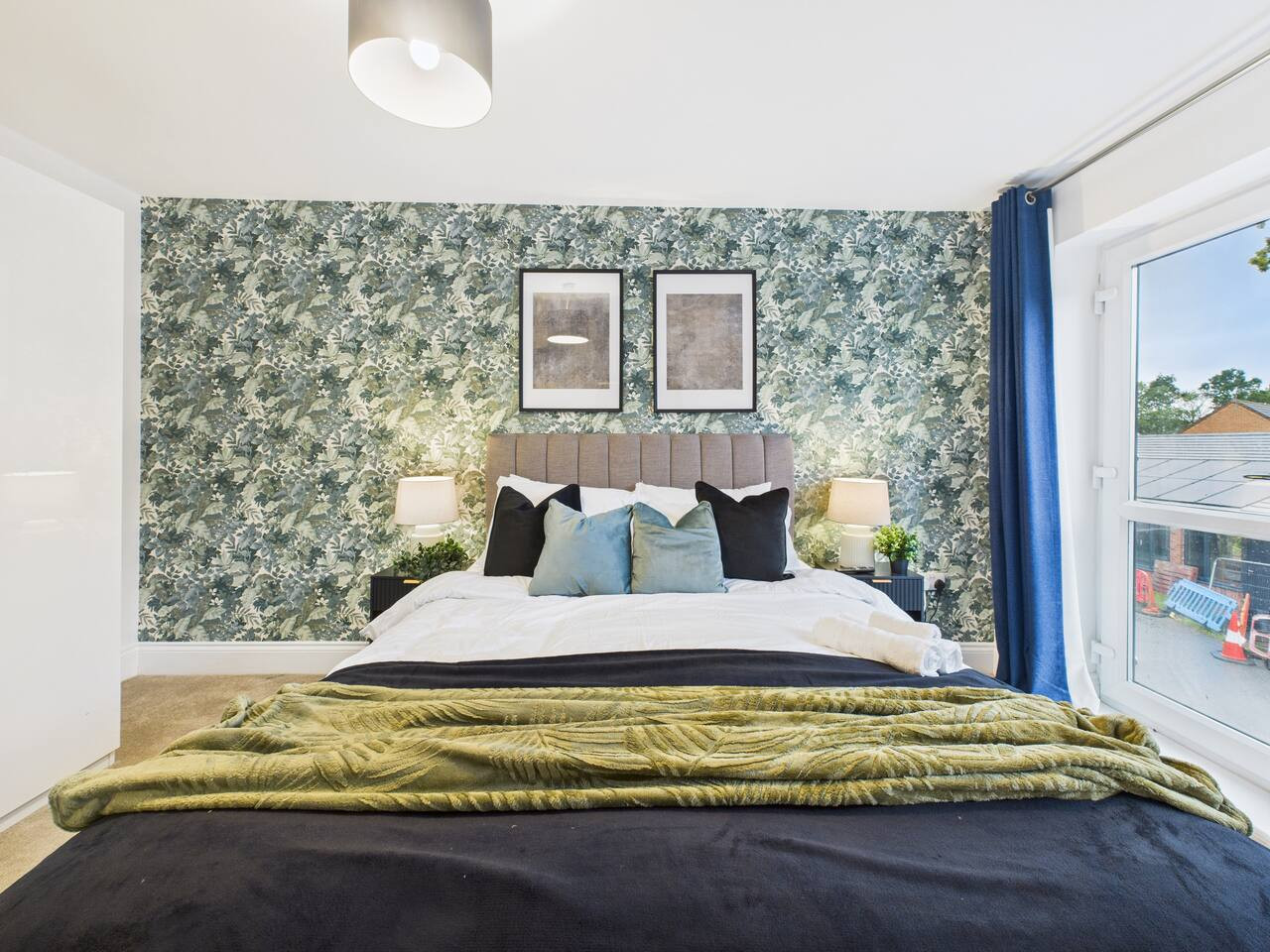 *New* | No5 Saxon Way | Gym | Pool & Spa