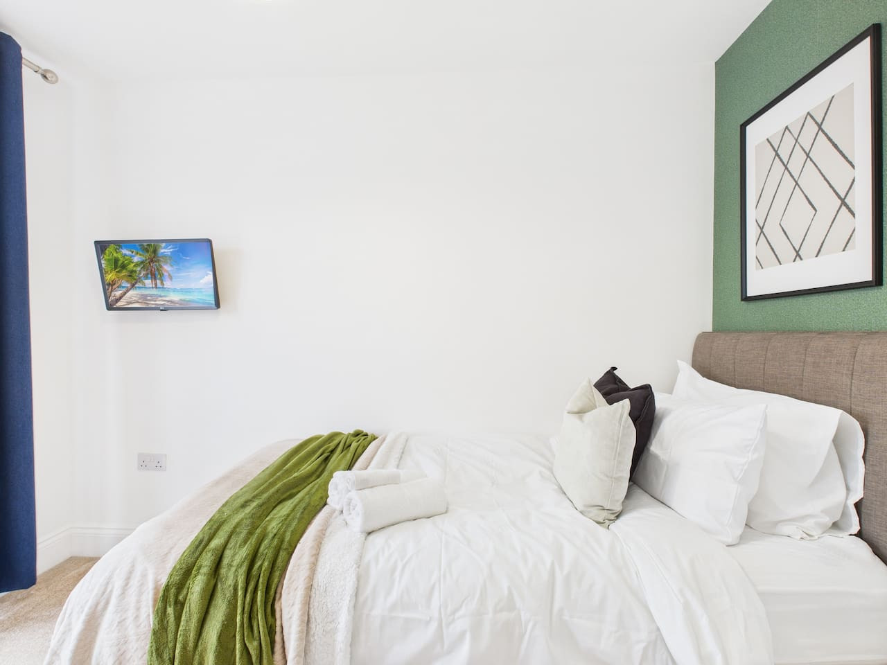 *New* | No5 Saxon Way | Gym | Pool & Spa