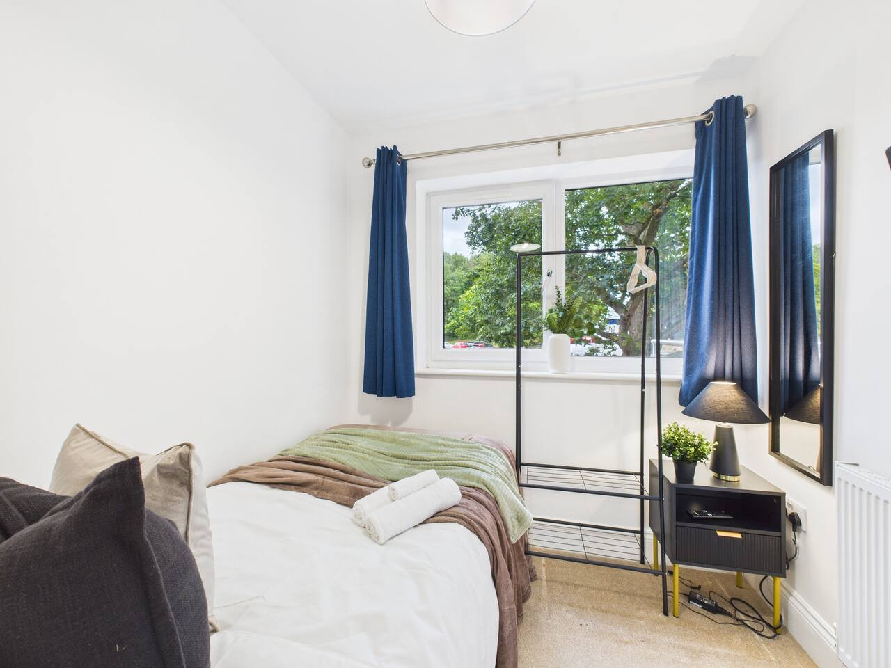 *New* | No5 Saxon Way | Gym | Pool & Spa