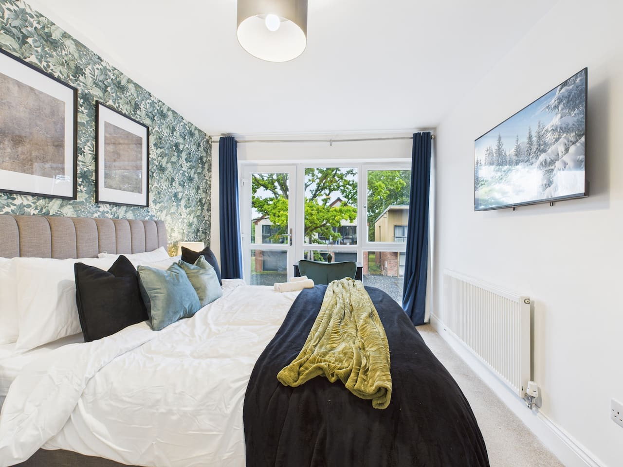 *New* | No5 Saxon Way | Gym | Pool & Spa