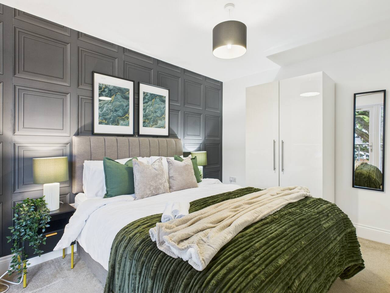 *New* | No5 Saxon Way | Gym | Pool & Spa