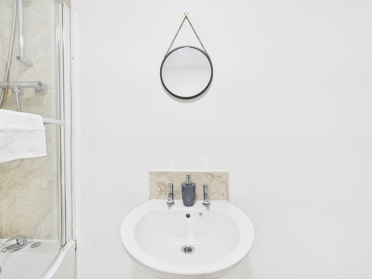 *New* | No5 Saxon Way | Gym | Pool & Spa