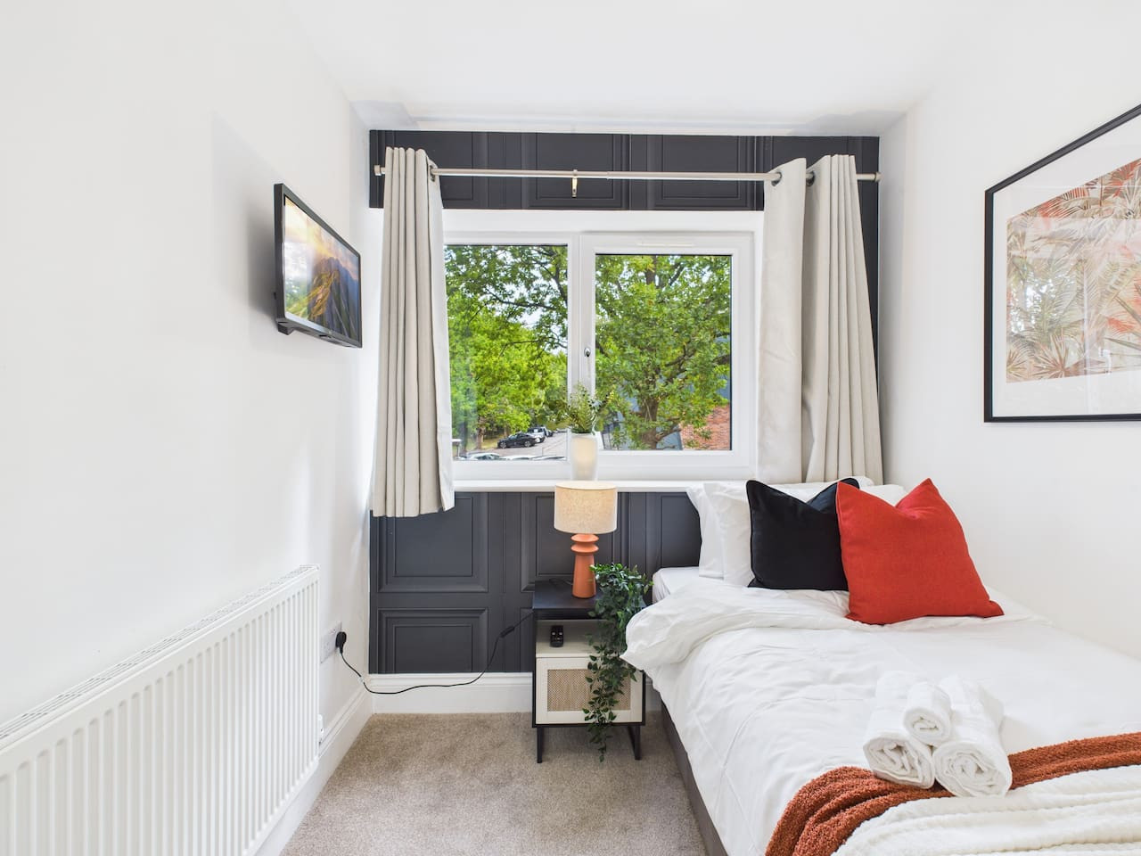 *New* | No7 Saxon Way | Gym | Pool & Spa