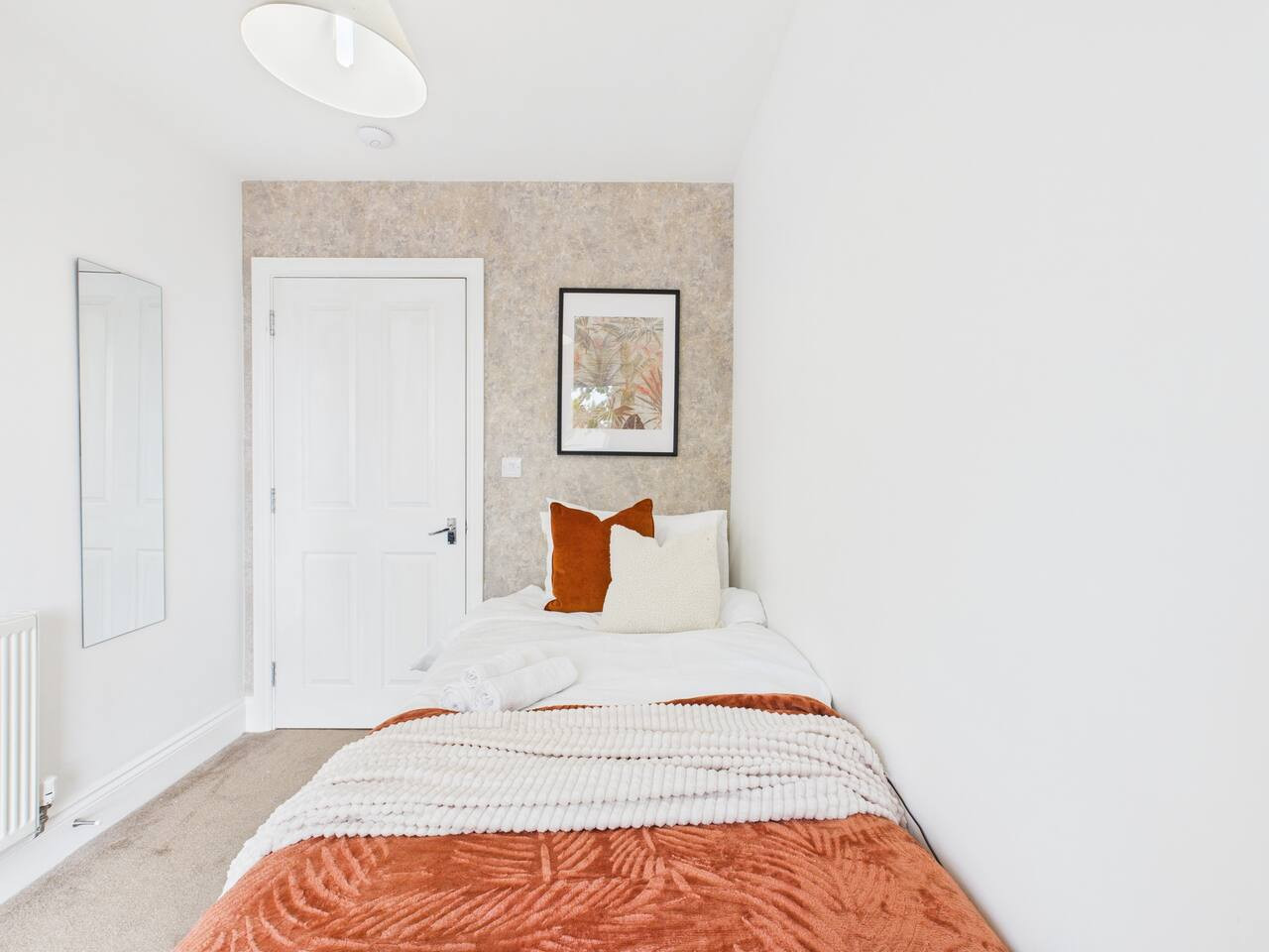 *New* | No7 Saxon Way | Gym | Pool & Spa