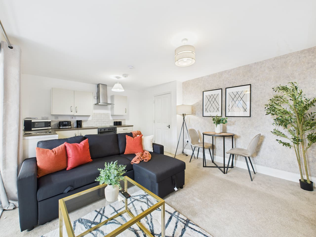 *New* | No7 Saxon Way | Gym | Pool & Spa