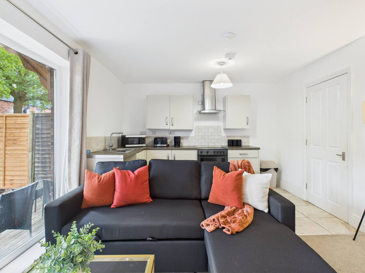 *New* | No7 Saxon Way | Gym | Pool & Spa