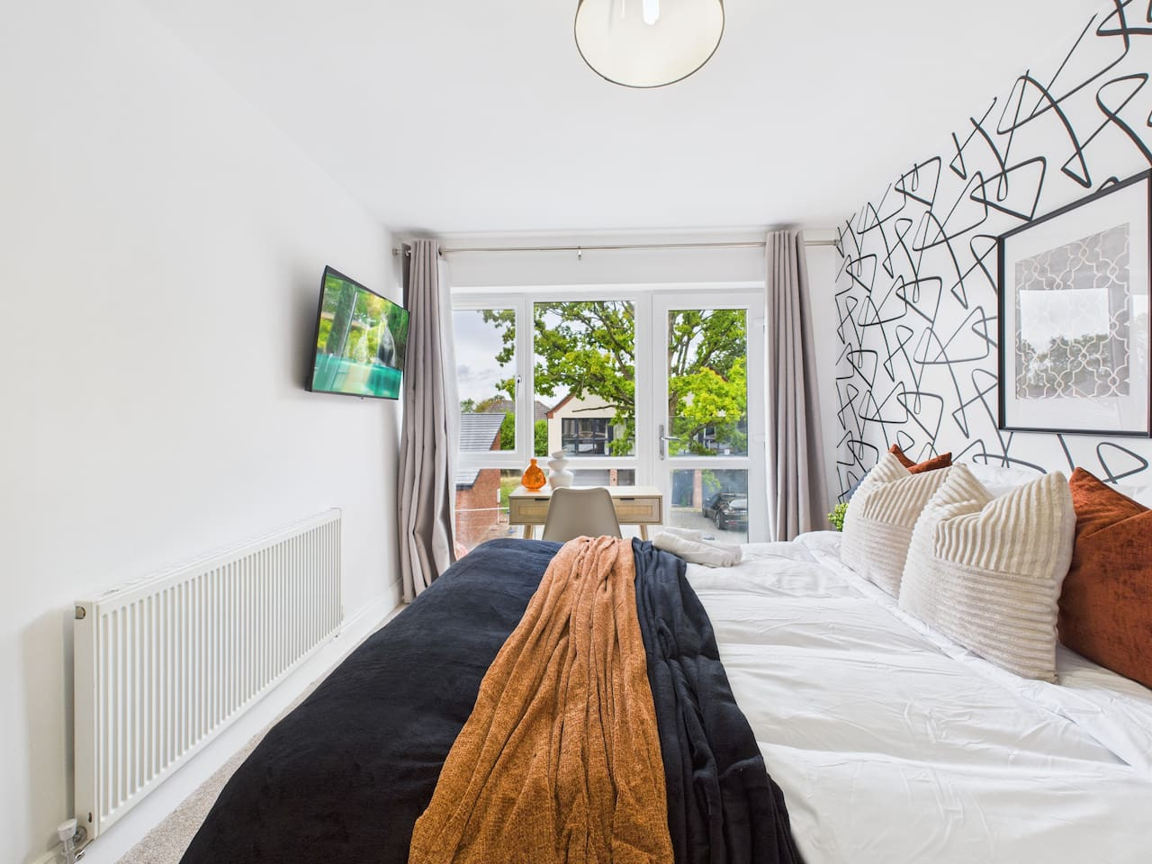 *New* | No7 Saxon Way | Gym | Pool & Spa