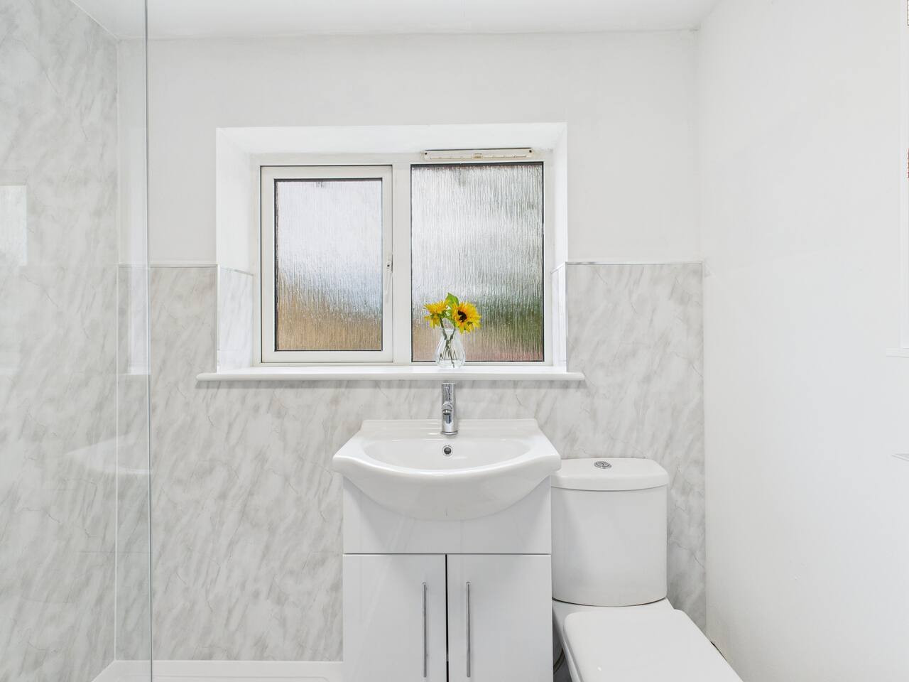 NEW | Cornfields Place | Racecourse | Free Parking