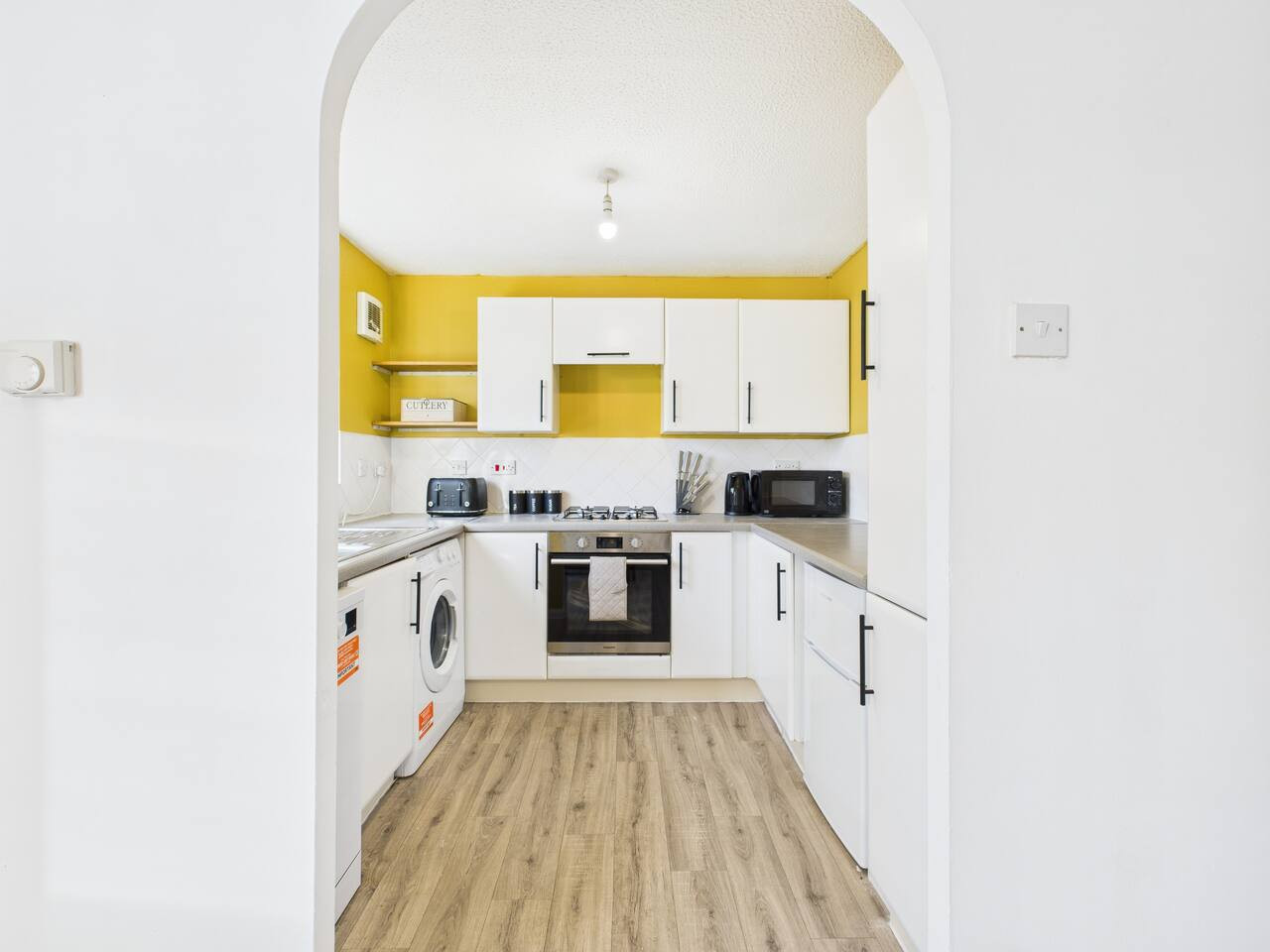 NEW | Cornfields Place | Racecourse | Free Parking