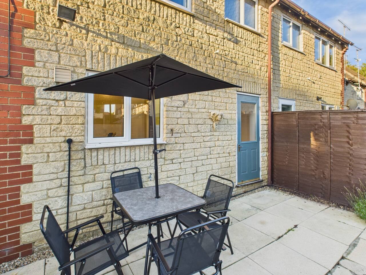 NEW | Cornfields Place | Racecourse | Free Parking