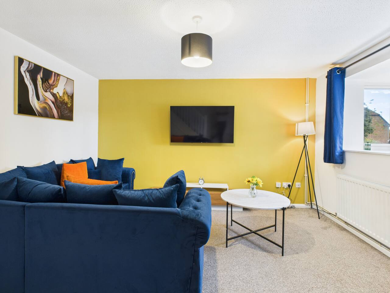 NEW | Cornfields Place | Racecourse | Free Parking