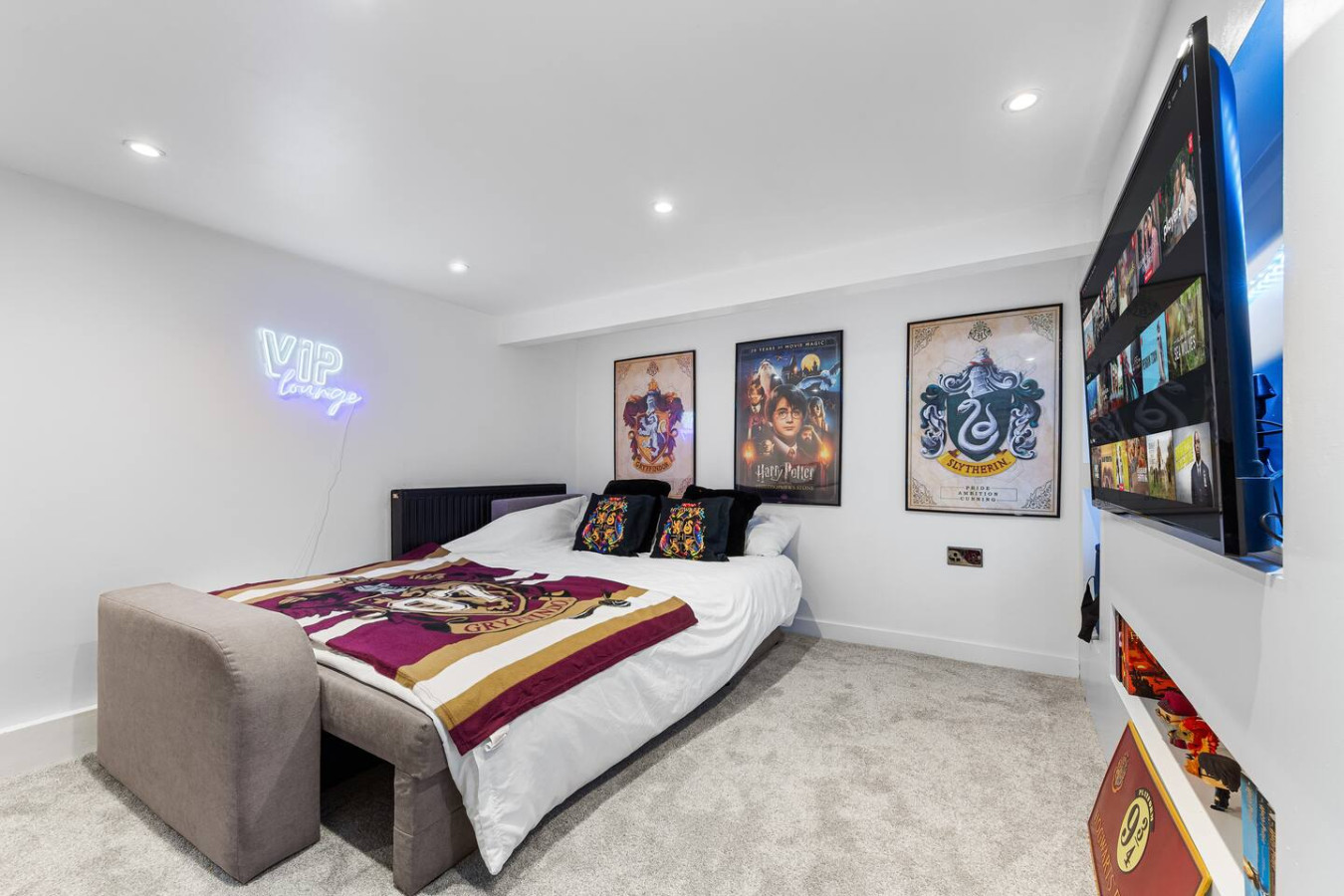 26 Watford Field Road