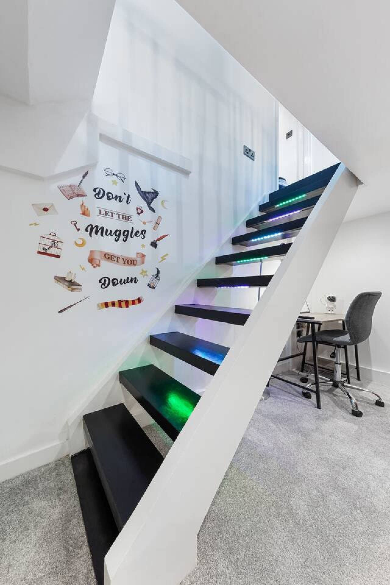 26 Watford Field Road