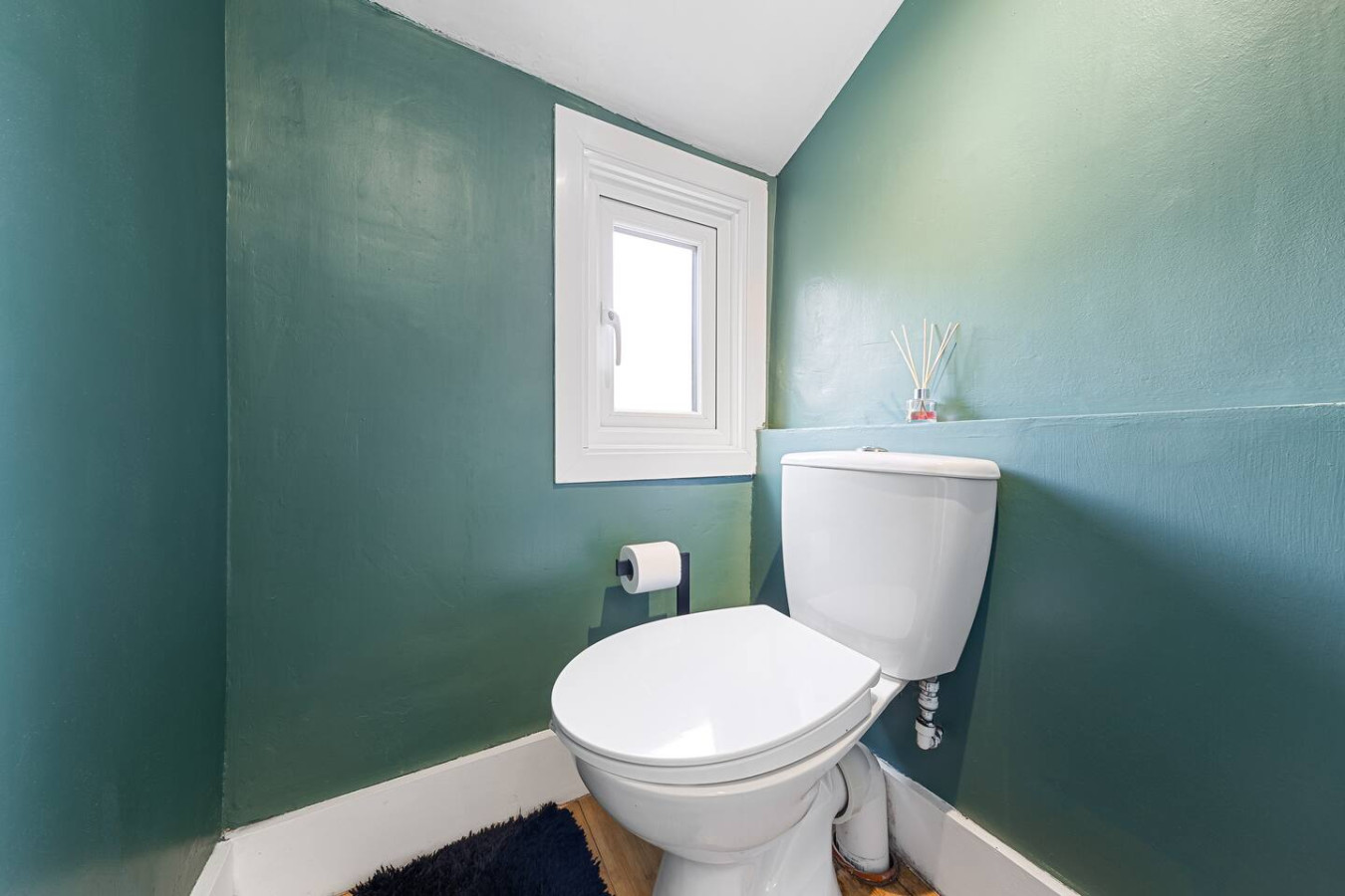 26 Watford Field Road