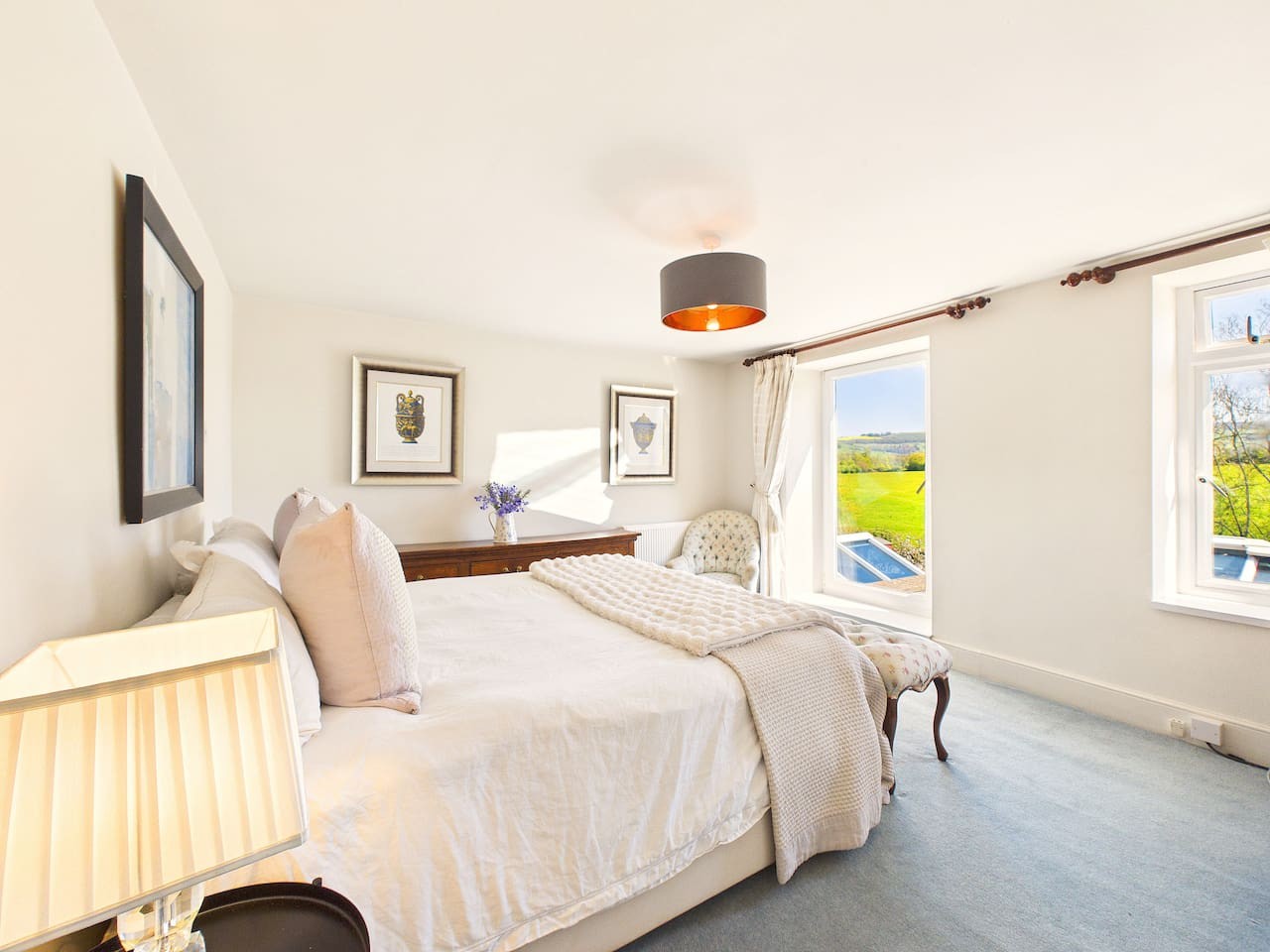 Belas View in 36 Cheltenham Road - Property image 5 - VivreStays