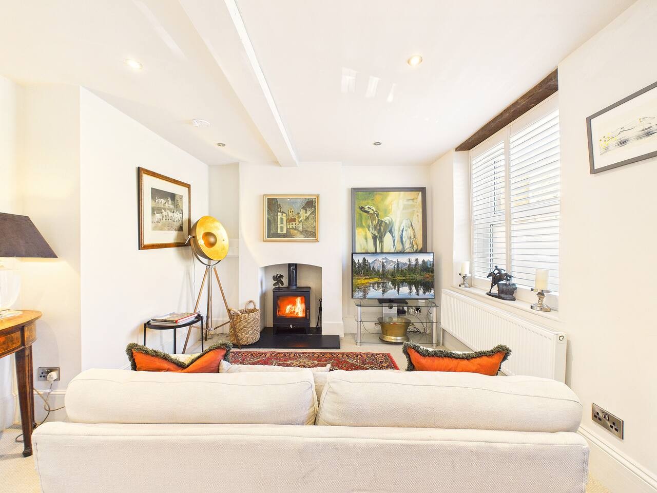 Belas View in 36 Cheltenham Road - Property image 19 - VivreStays