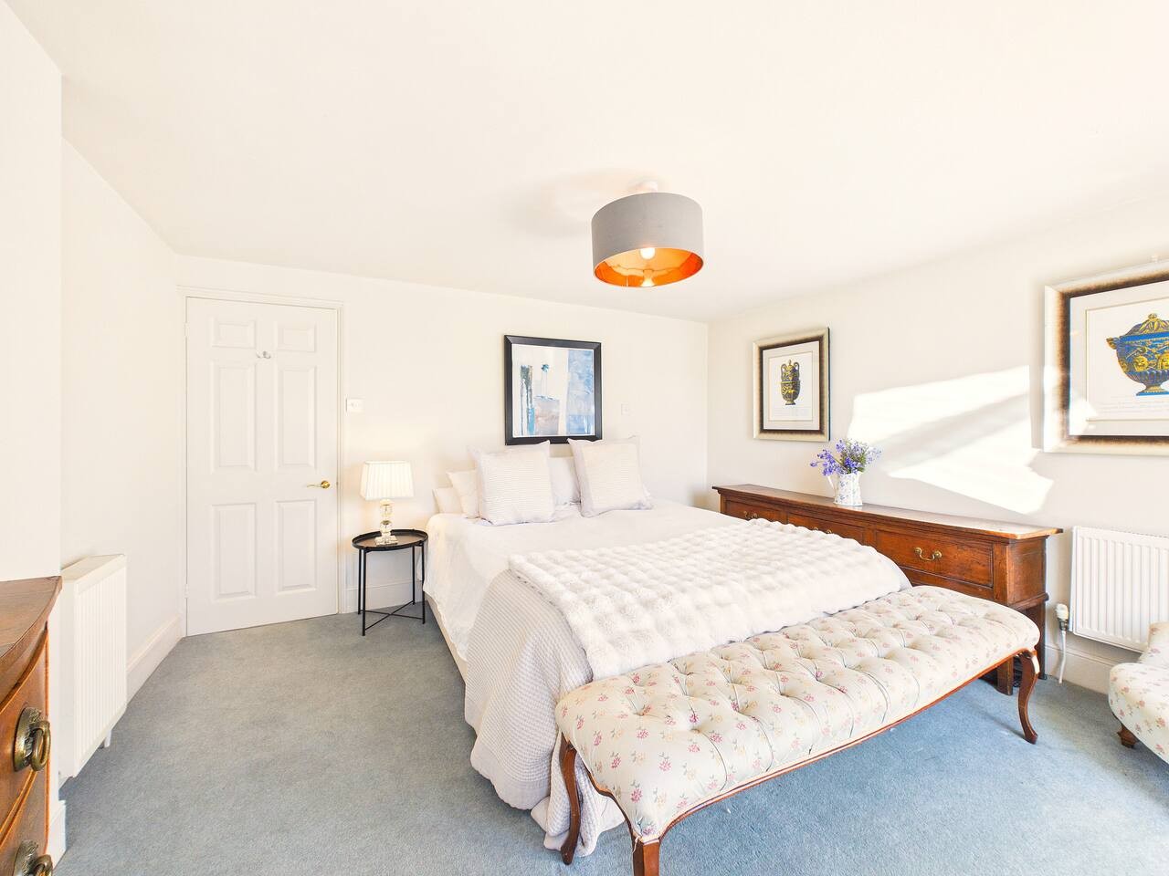 Belas View in 36 Cheltenham Road - Property image 9 - VivreStays