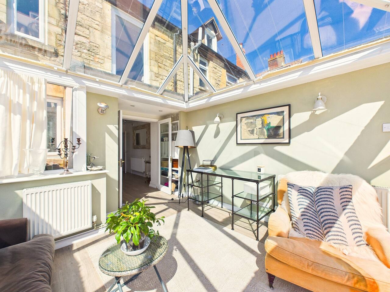 Belas View in 36 Cheltenham Road - Property image 12 - VivreStays