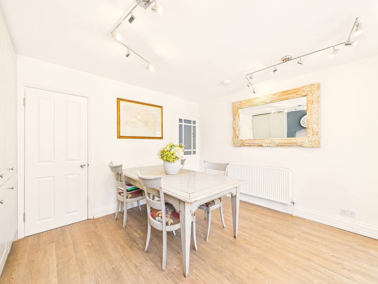 Belas View in 36 Cheltenham Road - Property image 14 - VivreStays