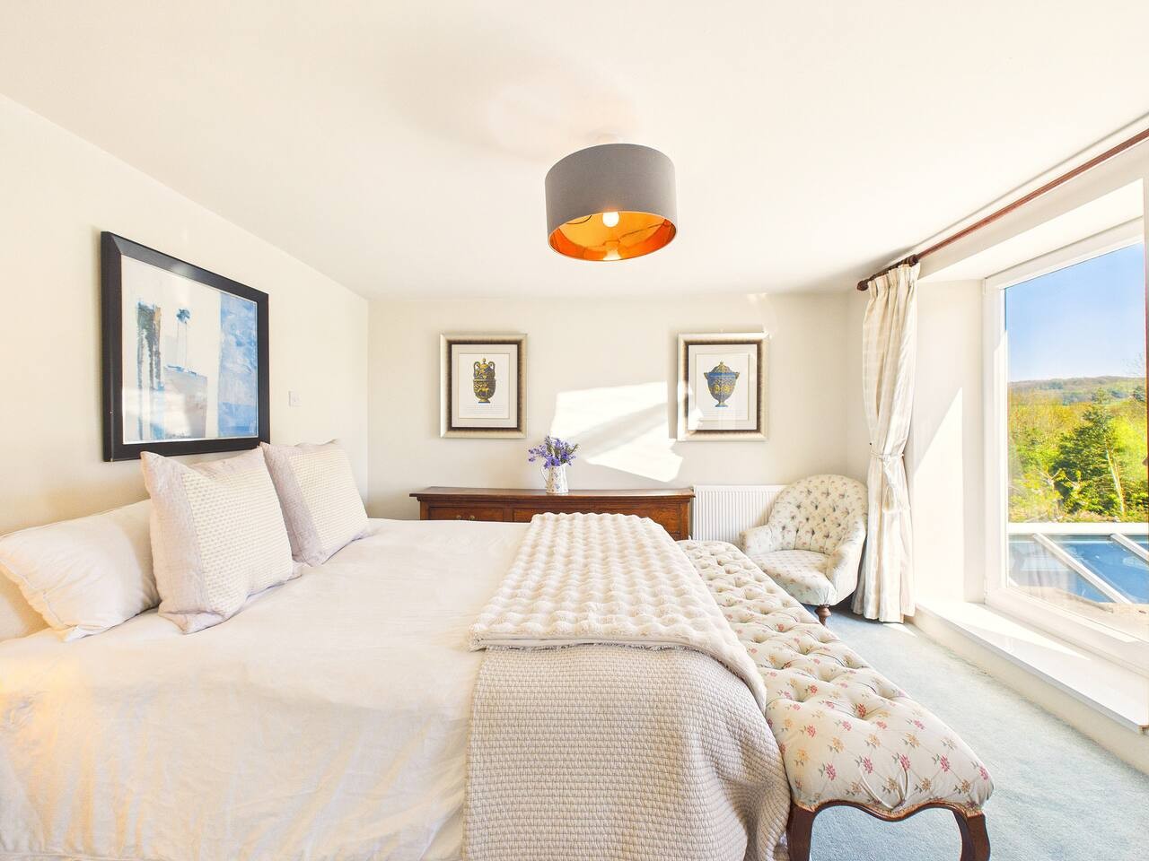 Belas View in 36 Cheltenham Road - Property image 6 - VivreStays