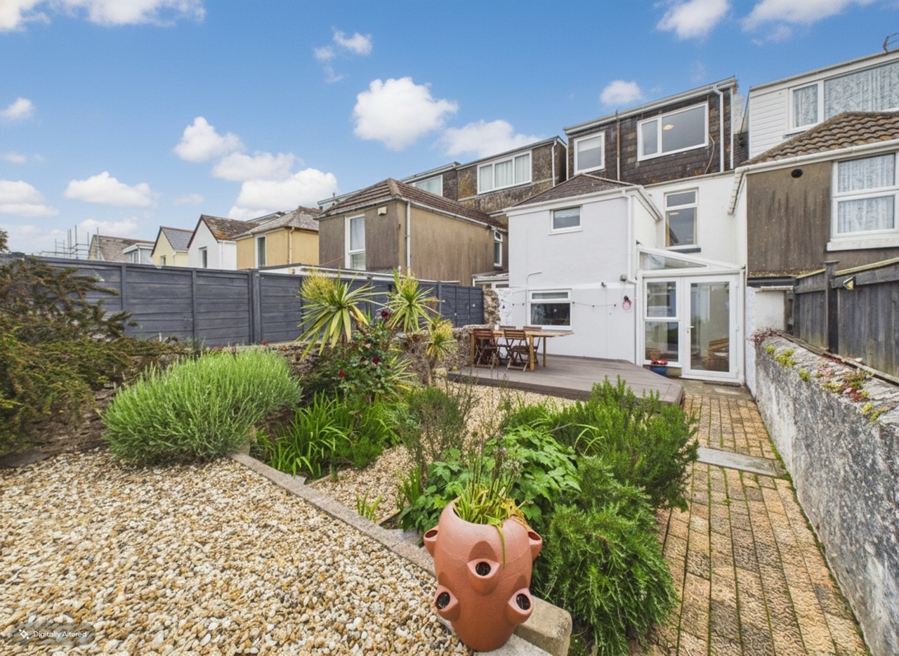 7 Trafalgar Terrace in 7 Higher Furzeham Rd, Brixham TQ5 8QT, UK - Property image 38 - VivreStays