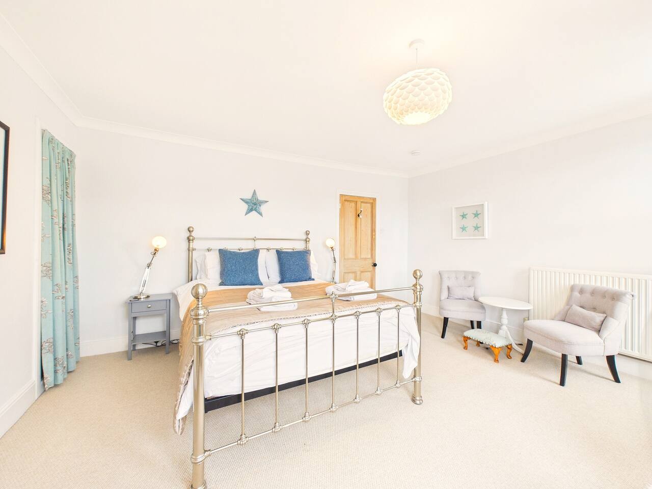7 Trafalgar Terrace in 7 Higher Furzeham Rd, Brixham TQ5 8QT, UK - Property image 25 - VivreStays