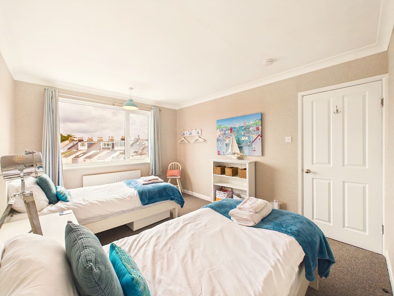 7 Trafalgar Terrace in 7 Higher Furzeham Rd, Brixham TQ5 8QT, UK - Property image 29 - VivreStays