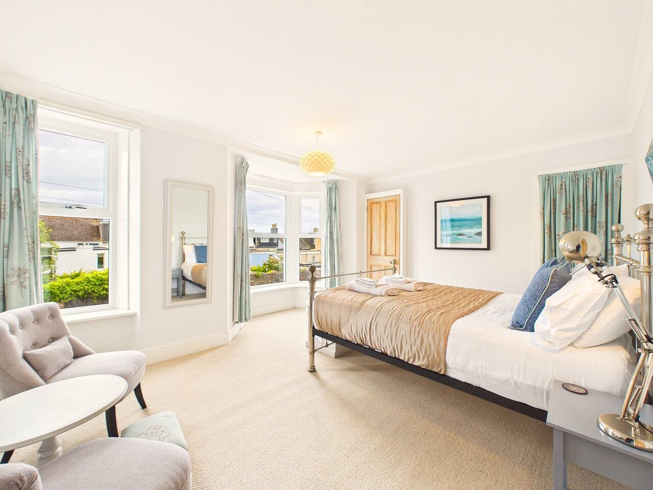 7 Trafalgar Terrace in 7 Higher Furzeham Rd, Brixham TQ5 8QT, UK - Property image 6 - VivreStays
