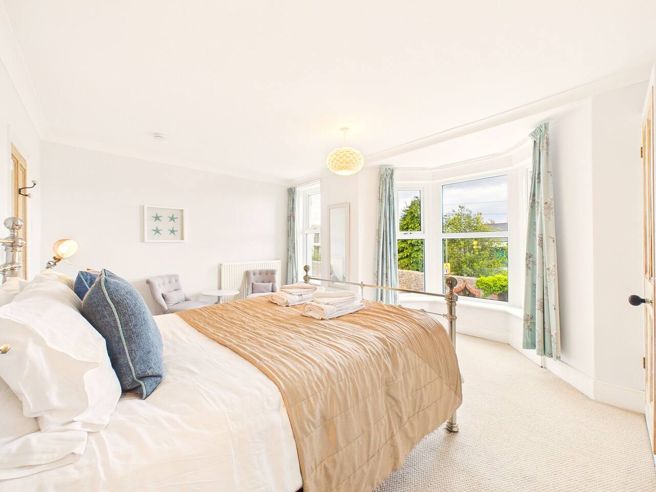 7 Trafalgar Terrace in 7 Higher Furzeham Rd, Brixham TQ5 8QT, UK - Property image 24 - VivreStays