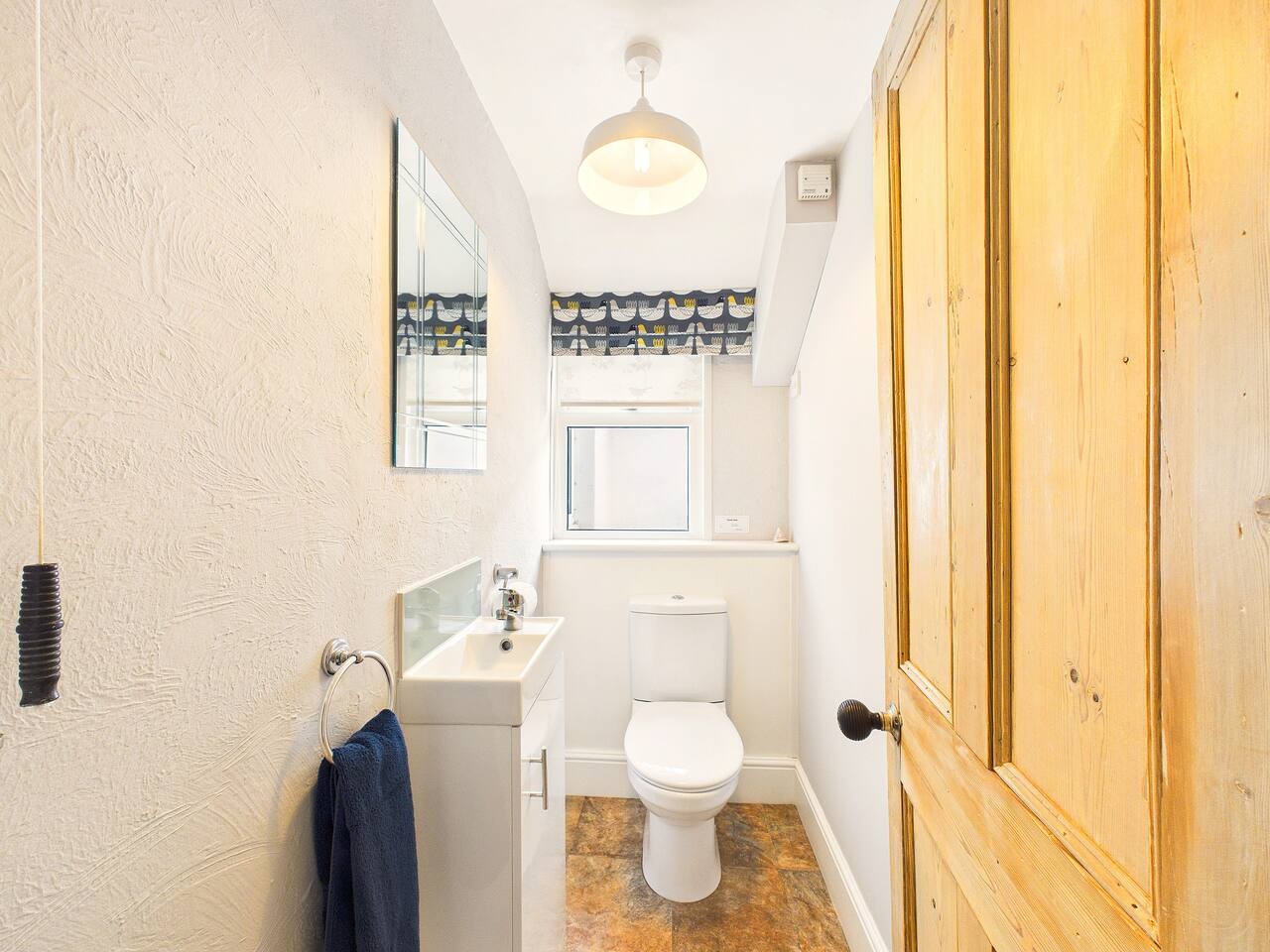 7 Trafalgar Terrace in 7 Higher Furzeham Rd, Brixham TQ5 8QT, UK - Property image 18 - VivreStays