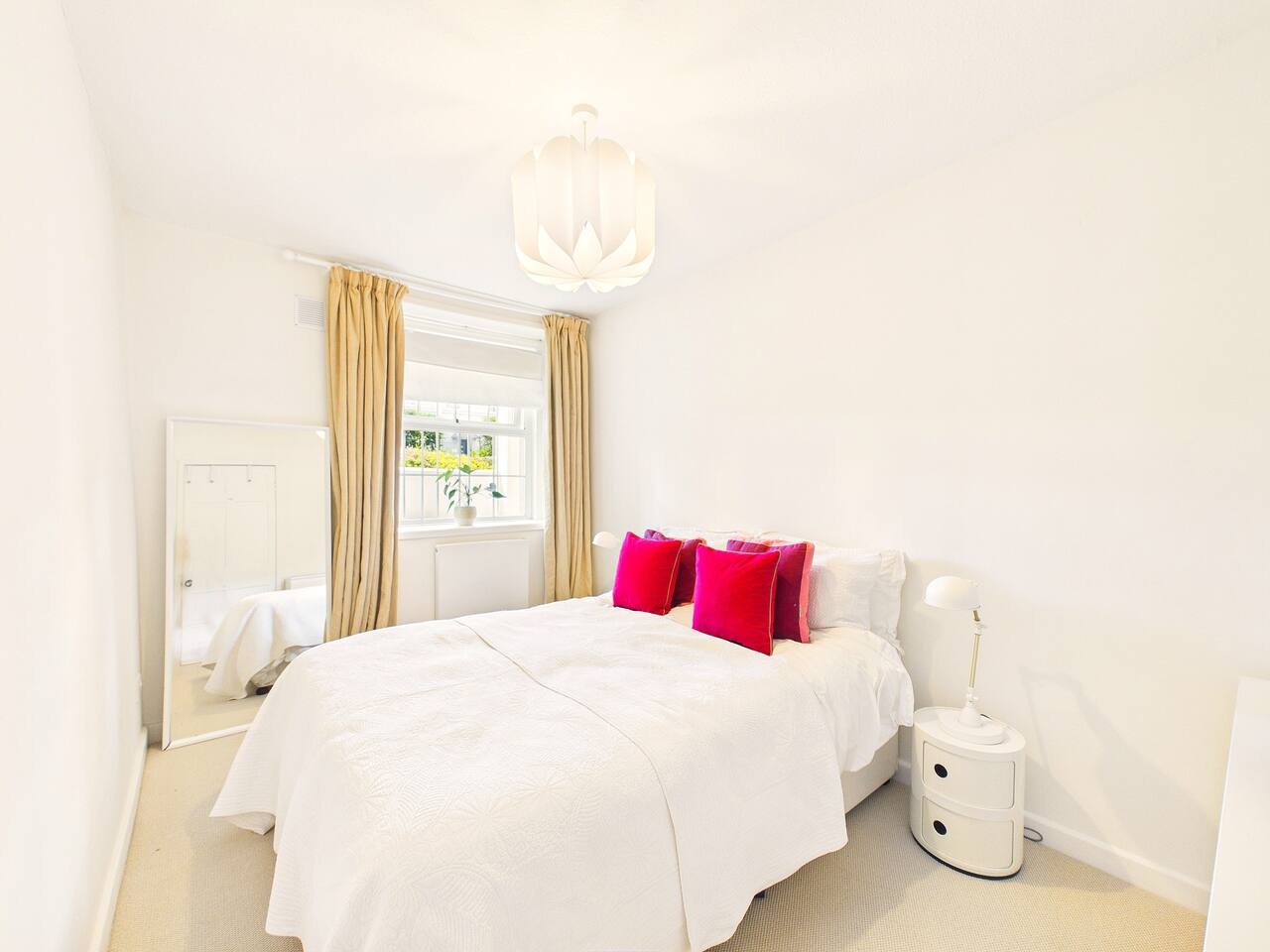 132 London Road in 132 London Road - Property image 3 - VivreStays