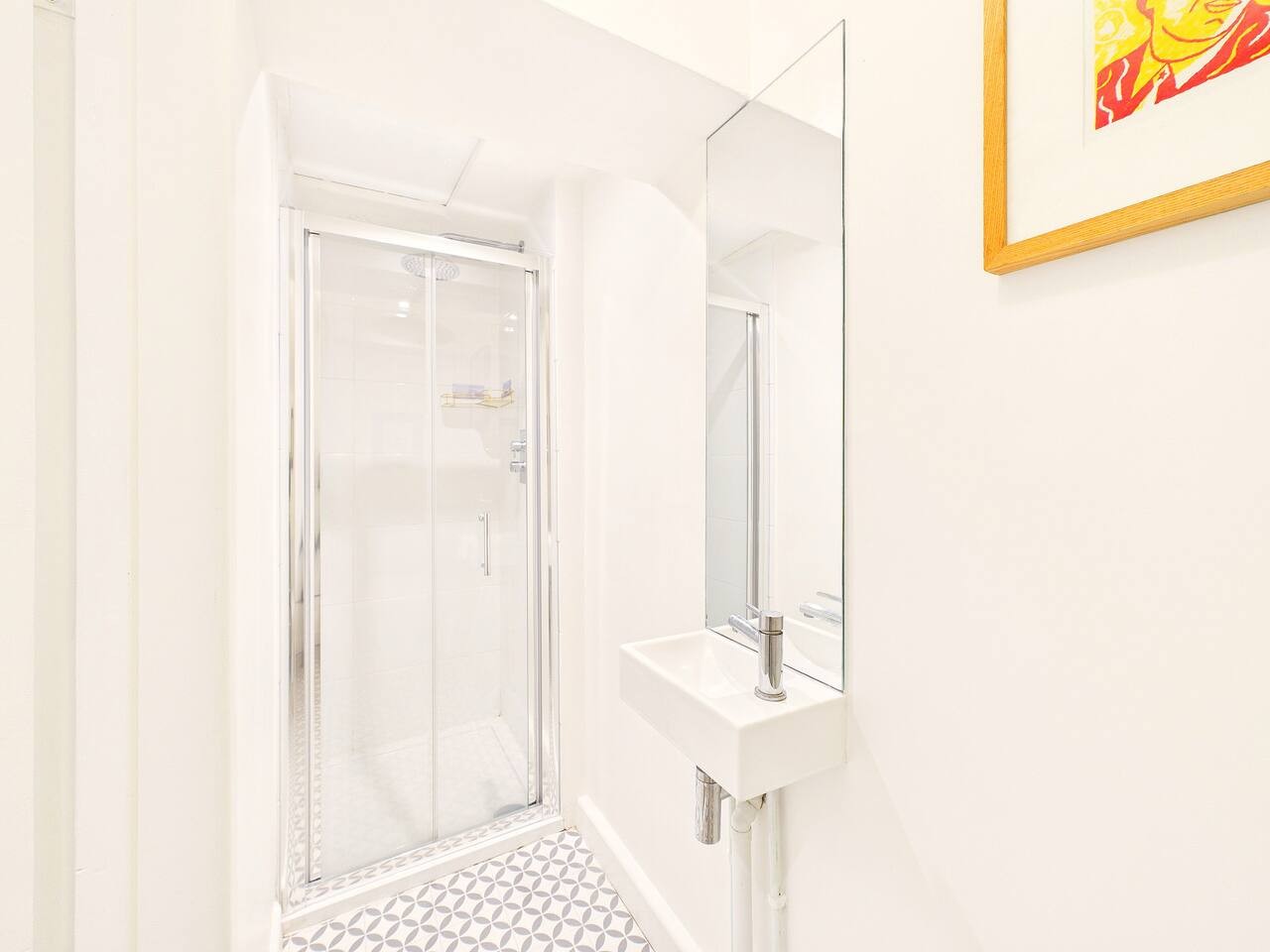 132 London Road in 132 London Road - Property image 16 - VivreStays